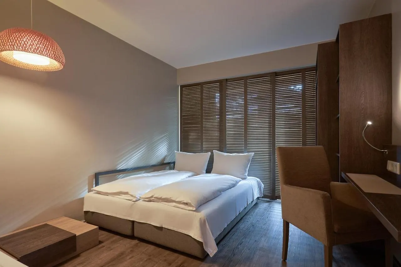 Hotel Gio München 4*,