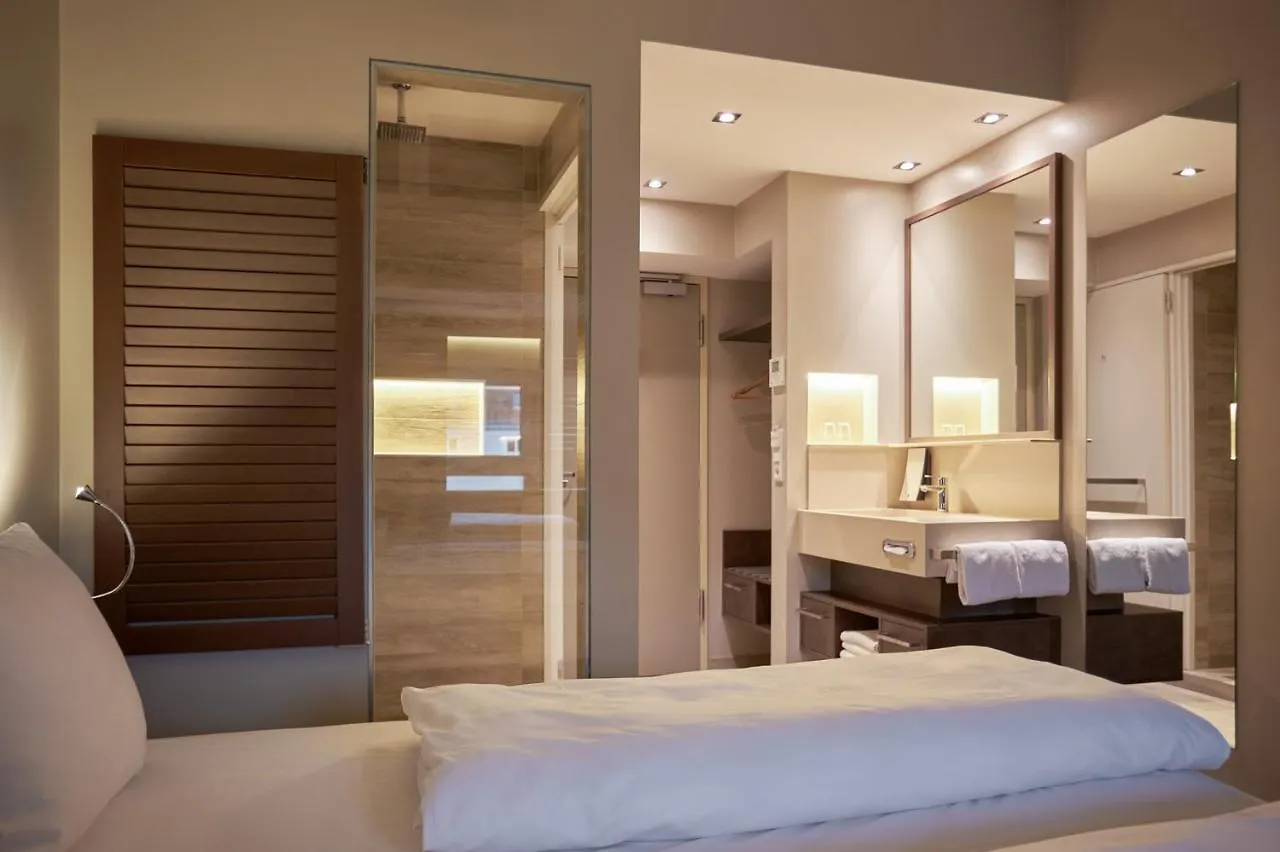 Hotel Gio Munique 4*,